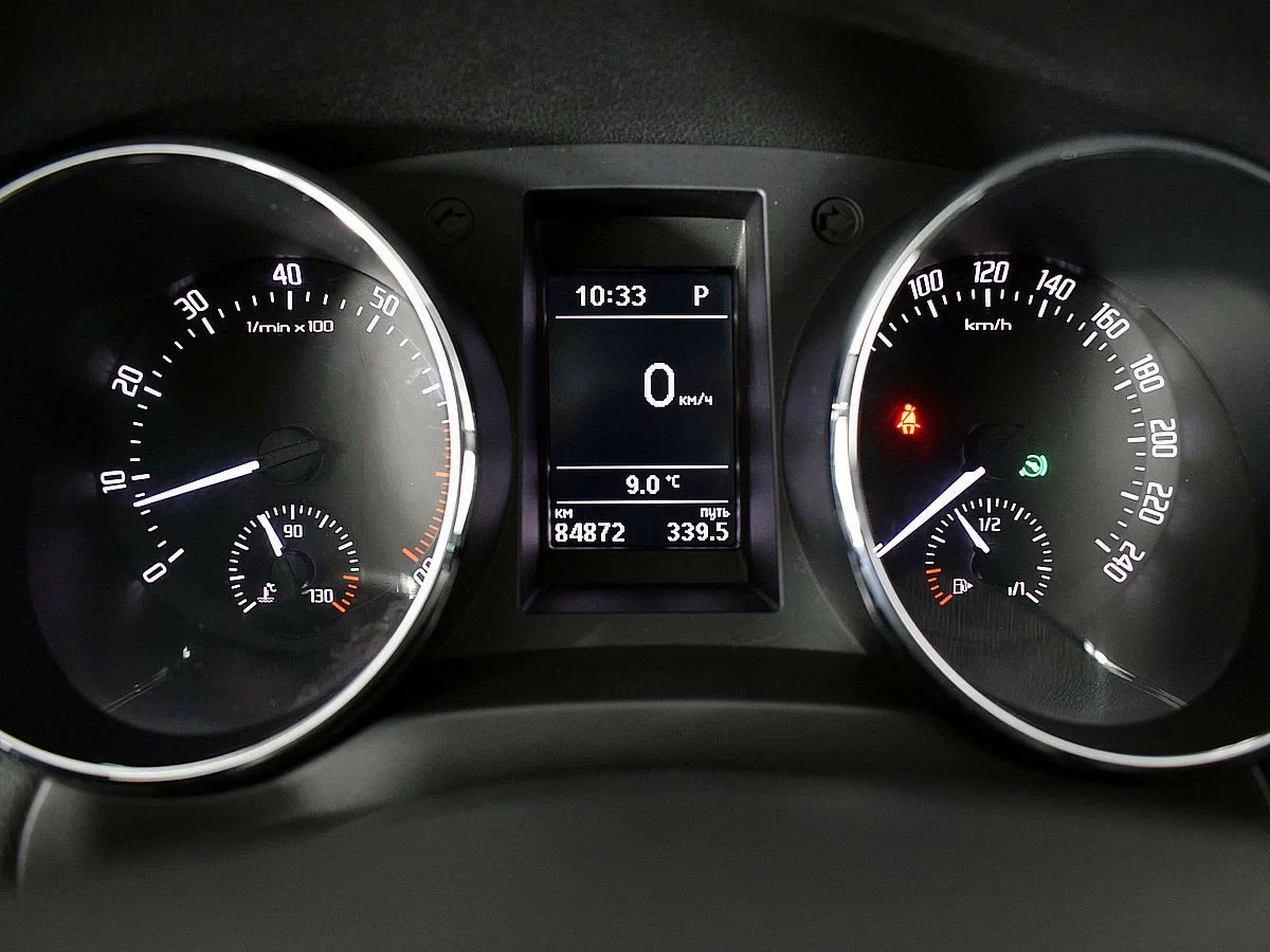 Skoda Yeti, Серый, 2015, Автоматическая, 110 л.с., цена от 949 000 руб.