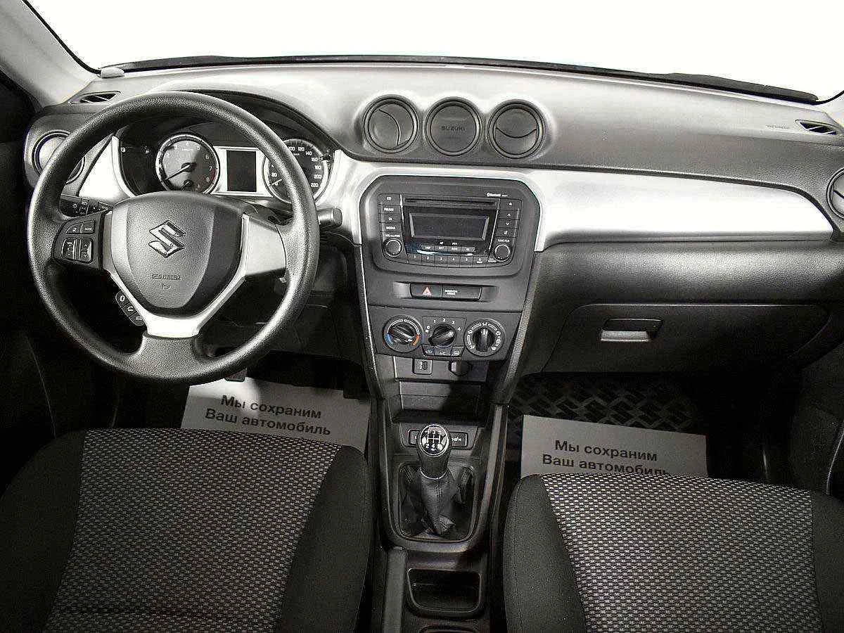 Suzuki Vitara, Серебряный, 2015, Механическая, 117 л.с., цена от 1 190 000 руб.