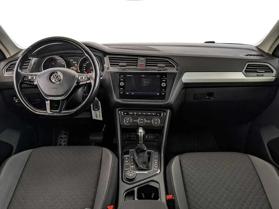 VOLKSWAGEN TIGUAN, Серебряный, 2017, Робот, 150 л.с., цена от 1 542 400 руб.