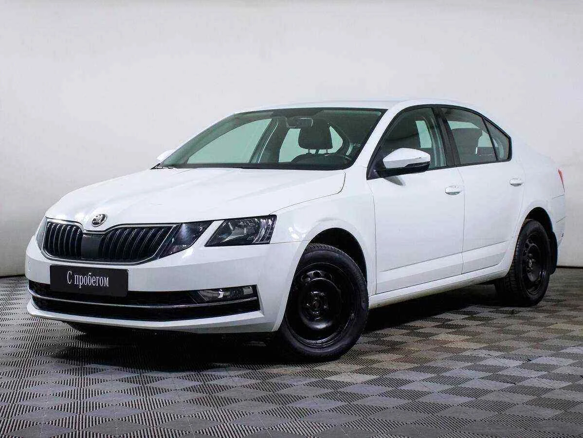 Skoda Octavia, Белый, 2017, Автоматическая, 110 л.с., цена от 990 000 руб.