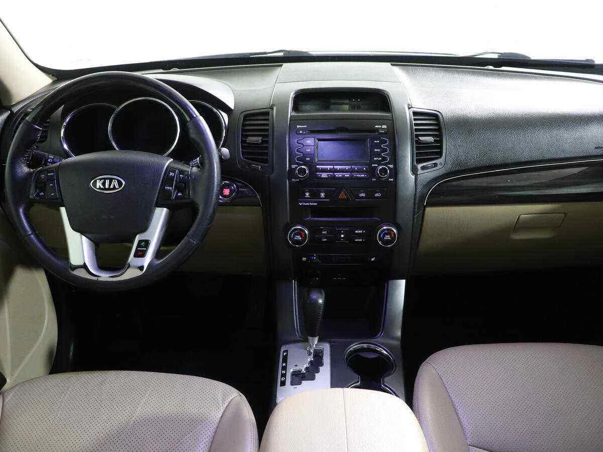 KIA Sorento, Белый, 2011, Автоматическая, 184 л.с., цена от 780 000 руб.