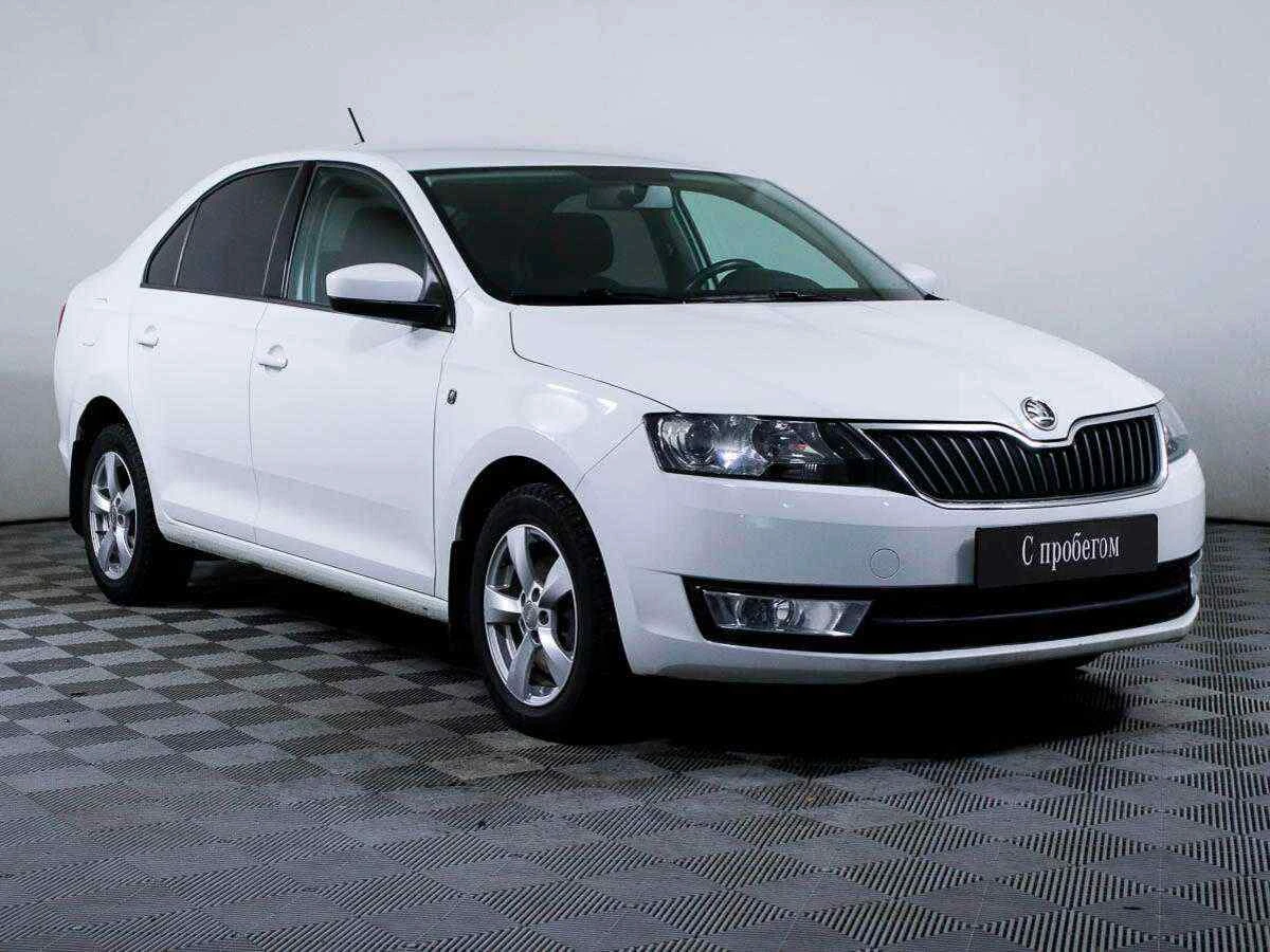 Skoda Rapid, Белый, 2017, Робот, 125 л.с., цена от 580 000 руб.