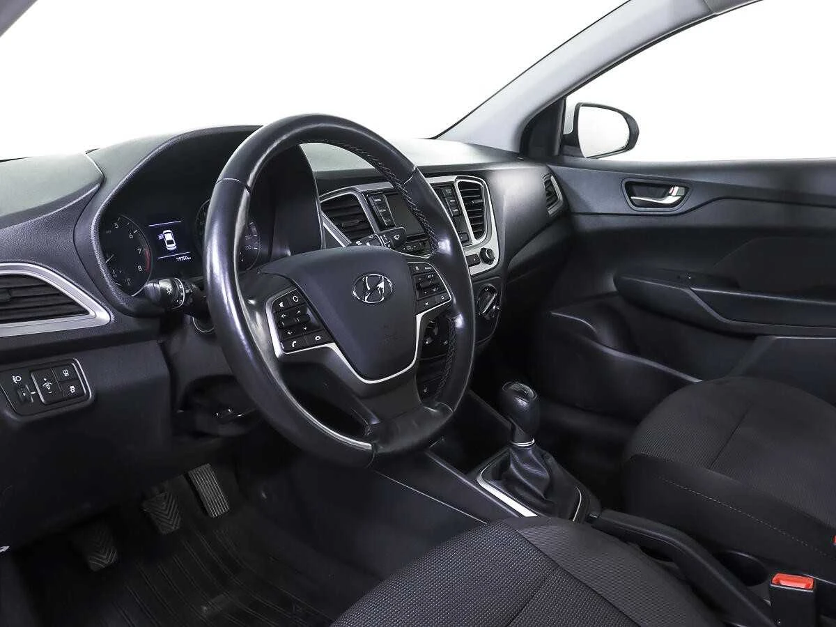 HYUNDAI SOLARIS, Белый, 2019, Механическая, 100 л.с., цена от 704 000 руб.