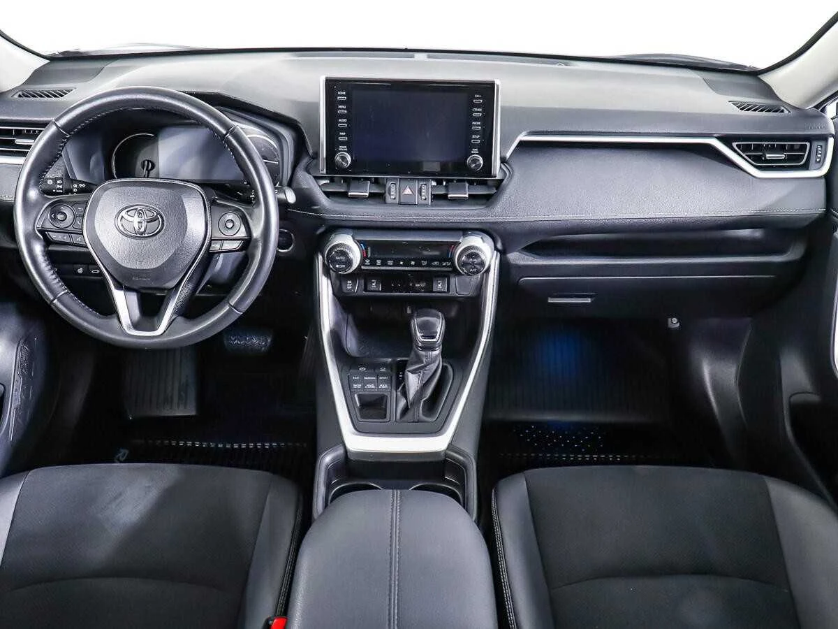 TOYOTA RAV4, Белый, 2021, Вариатор, 149 л.с., цена от 2 368 000 руб.