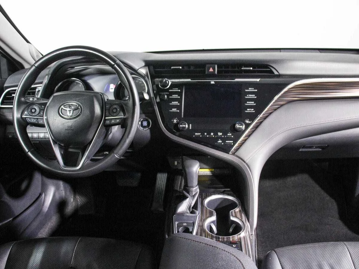 TOYOTA CAMRY, Черный, 2018, Автоматическая, 249 л.с., цена от 1 792 000 руб.