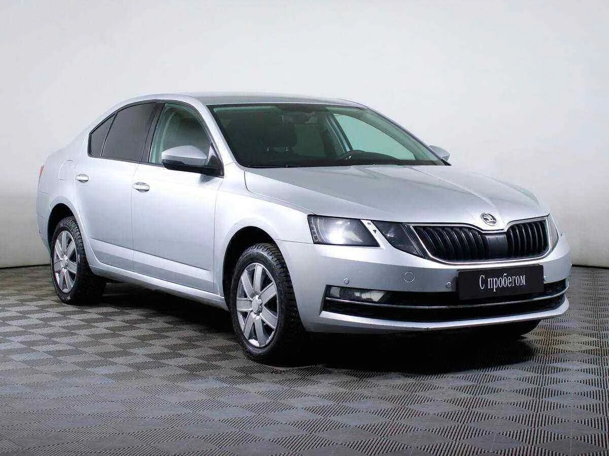 Skoda Octavia, Серебряный, 2018, Автоматическая, 110 л.с., цена от 900 000 руб.