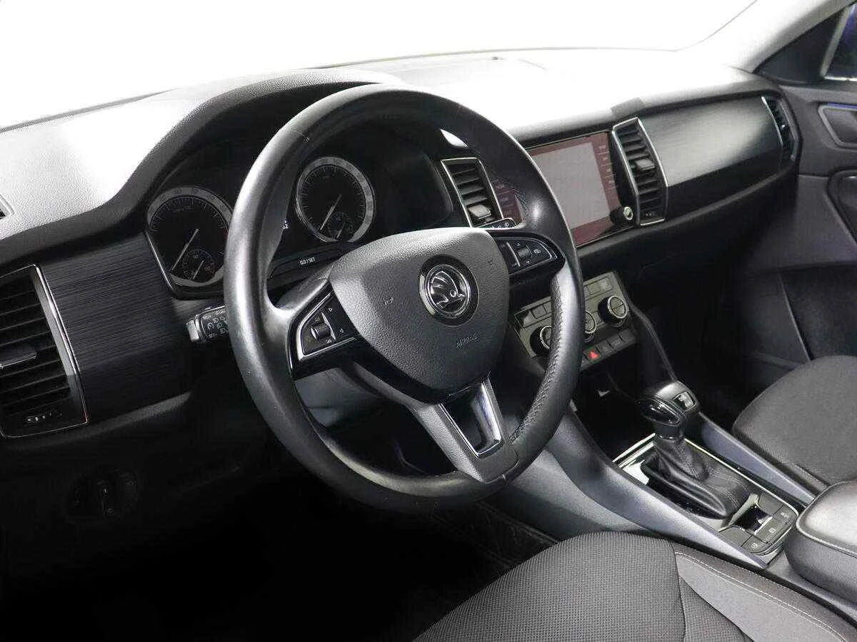 Skoda Kodiaq, Синий, 2019, Робот, 180 л.с., цена от 1 700 000 руб.