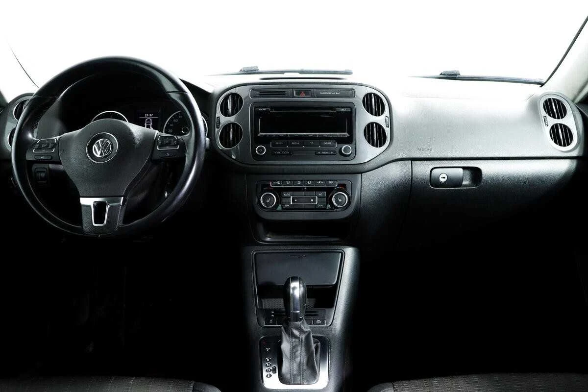 VOLKSWAGEN TIGUAN, Оранжевый, 2012, Автоматическая, 140 л.с., цена от 822 400 руб.