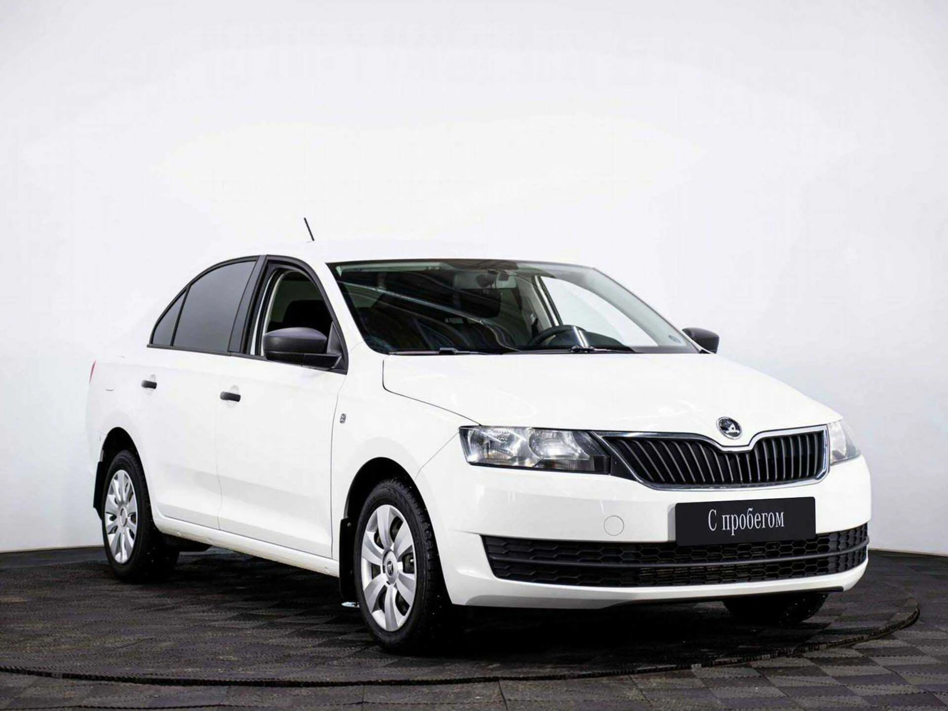 SKODA RAPID, Белый, 2015, Автоматическая, 105 л.с., цена от 678 400 руб.