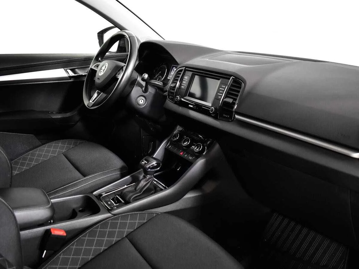 SKODA KAROQ, Коричневый, 2020, Автоматическая, 150 л.с., цена от 1 424 000 руб.