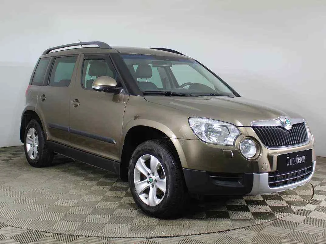 Skoda Yeti, Коричневый, 2012, Робот, 152 л.с., цена от 484 000 руб.