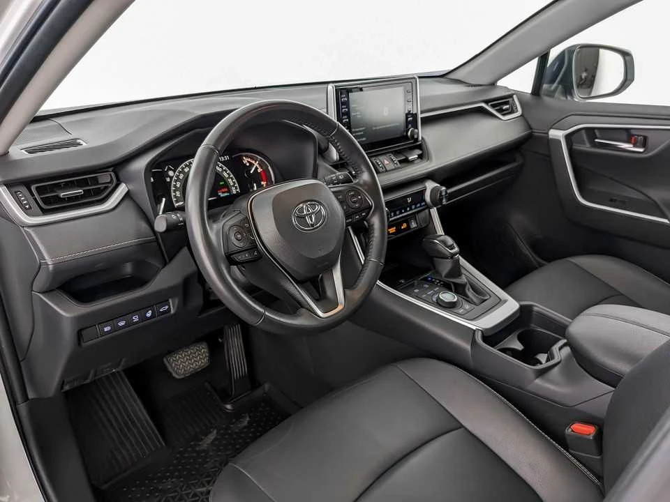 TOYOTA RAV4, Белый, 2020, Вариатор, 149 л.с., цена от 2 393 600 руб.
