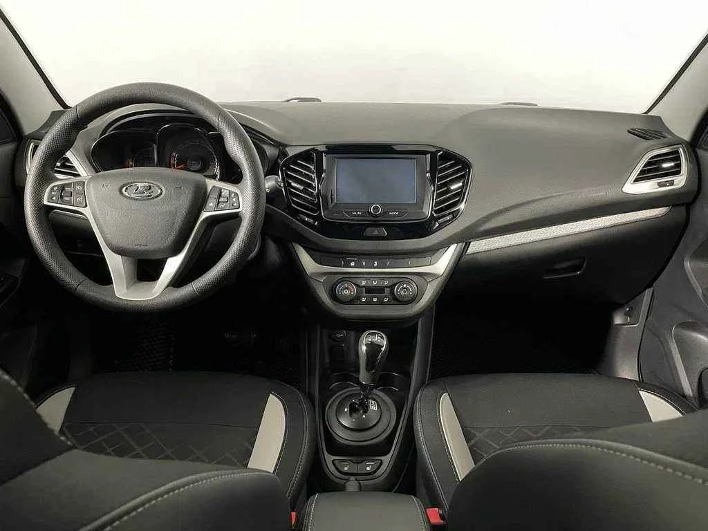 LADA Vesta SW Cross, Серебряный, 2019, Робот, 122 л.с., цена от 753 000 руб.