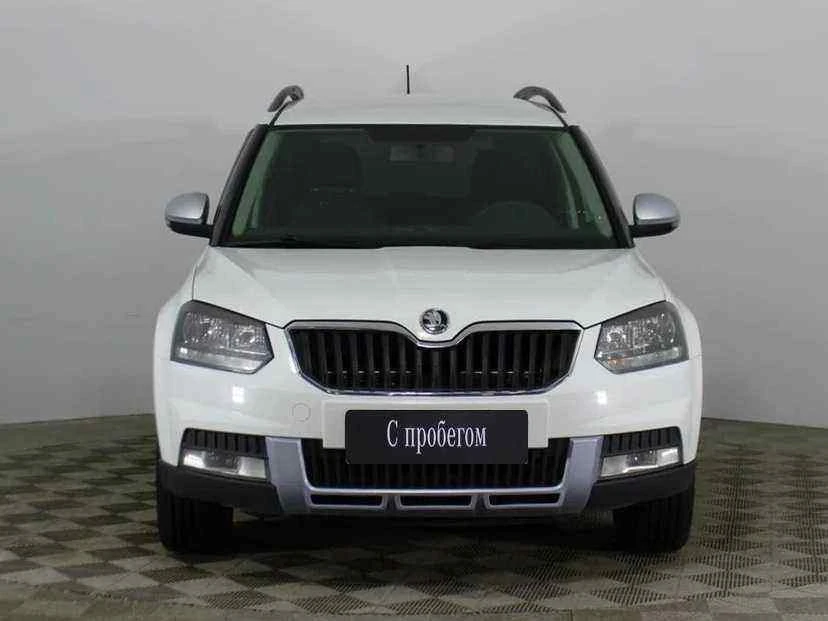 Skoda Yeti, Белый, 2015, Механическая, 110 л.с., цена от 915 000 руб.