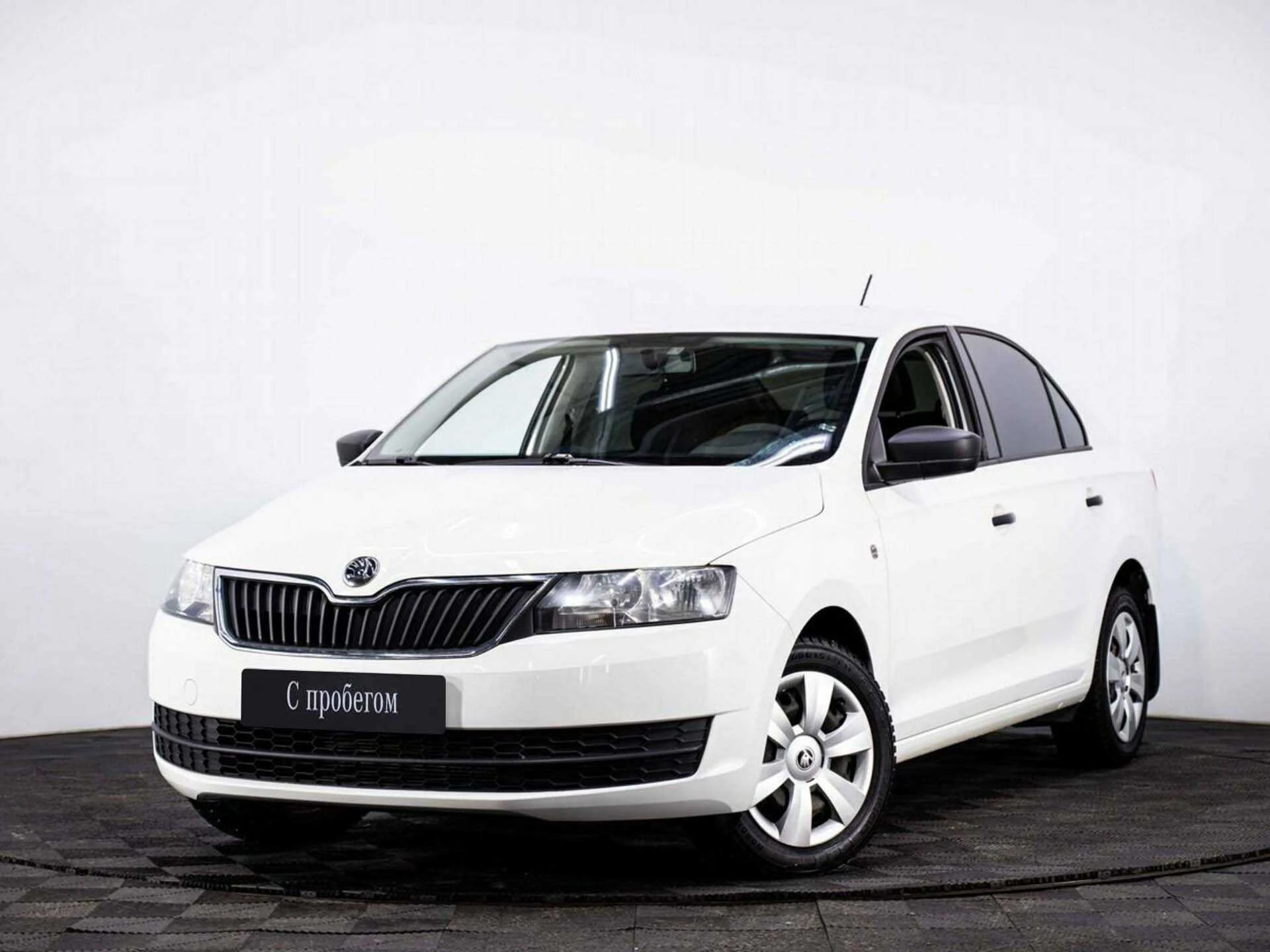SKODA RAPID, Белый, 2015, Автоматическая, 105 л.с., цена от 678 400 руб.