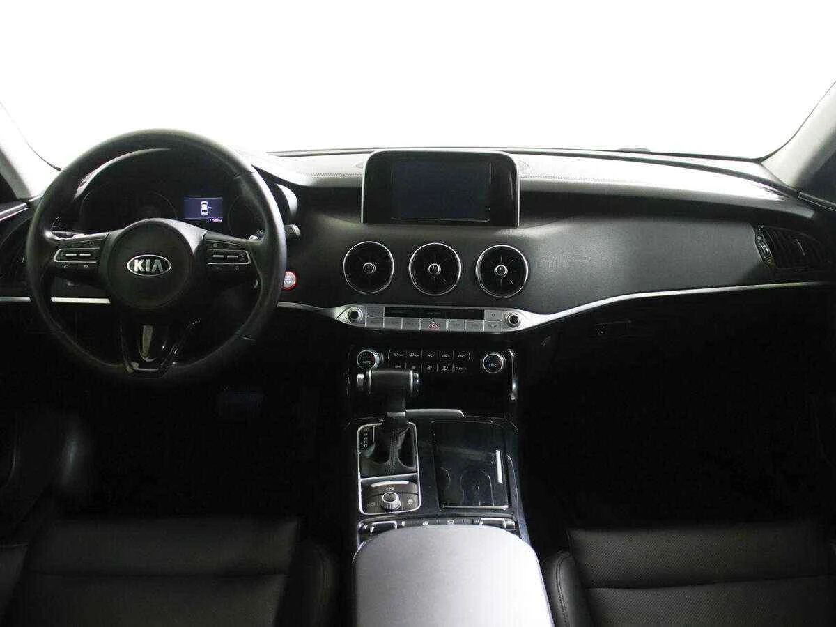 KIA Stinger, Черный, 2018, Автоматическая, 247 л.с., цена от 1 978 000 руб.