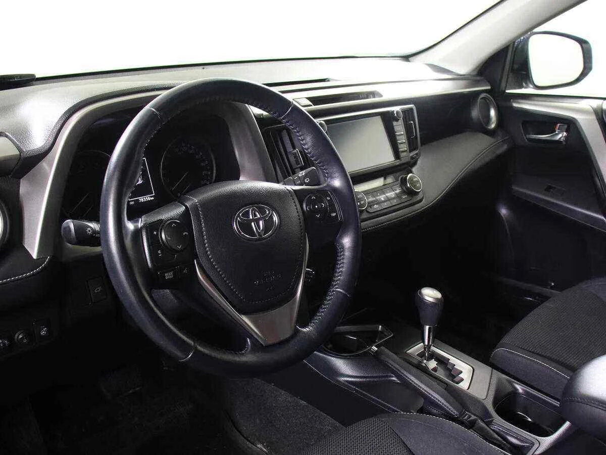 Toyota RAV 4, Белый, 2017, Вариатор, 146 л.с., цена от 1 598 000 руб.