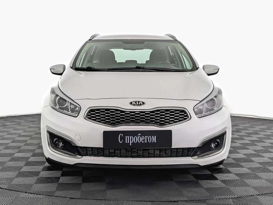 KIA CEED, Белый, 2018, Робот, 135 л.с., цена от 1 072 000 руб.