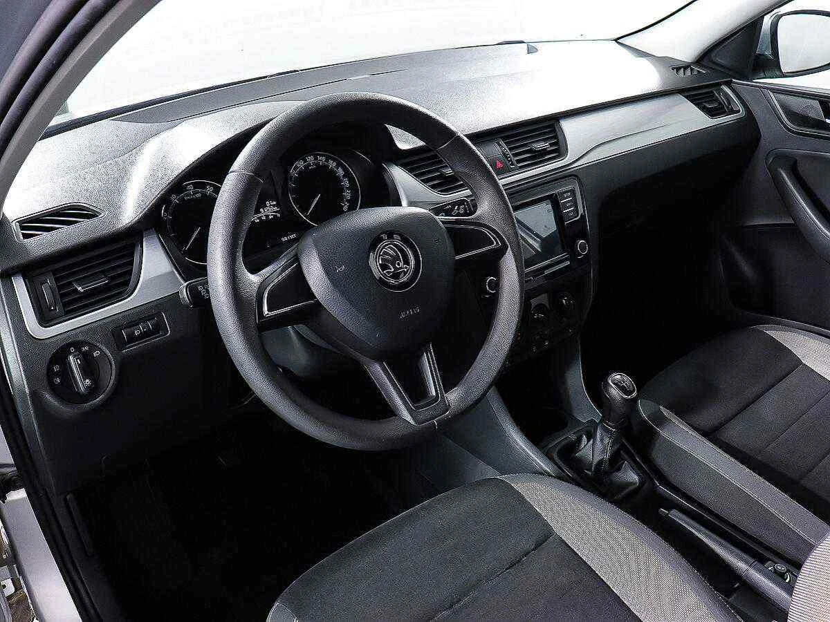 Skoda Rapid, Серебряный, 2017, Механическая, 90 л.с., цена от 568 000 руб.