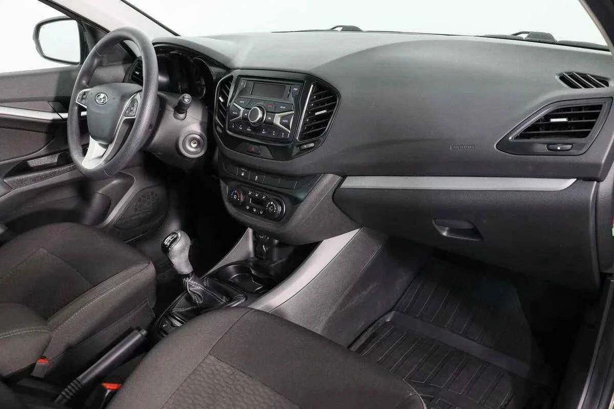 LADA Vesta, Голубой, 2019, Механическая, 106 л.с., цена от 484 000 руб.