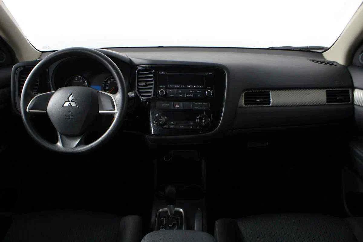 Mitsubishi Outlander, Белый, 2012, Вариатор, 146 л.с., цена от 803 000 руб.