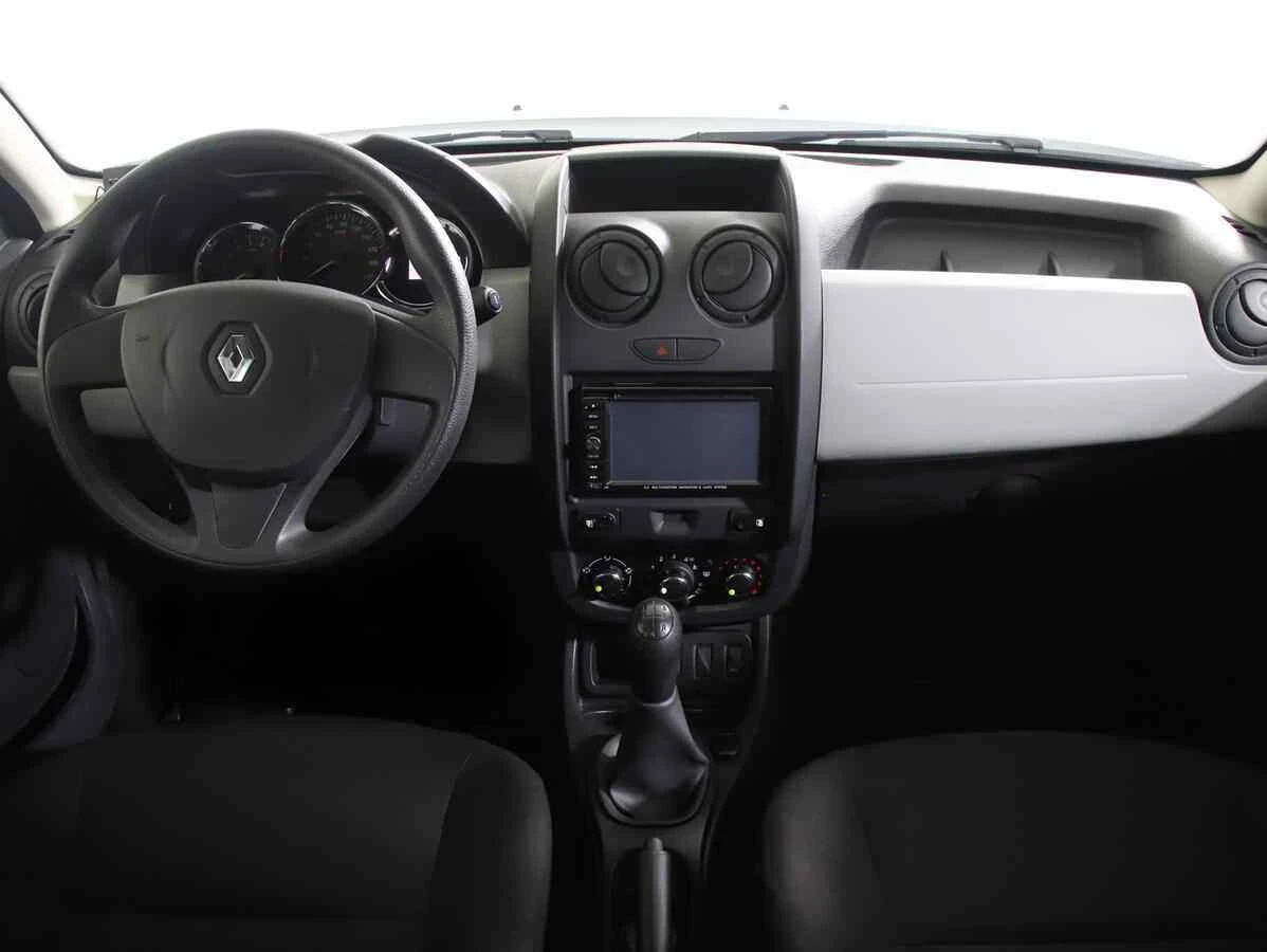 Renault Duster, Белый, 2017, Механическая, 114 л.с., цена от 750 000 руб.