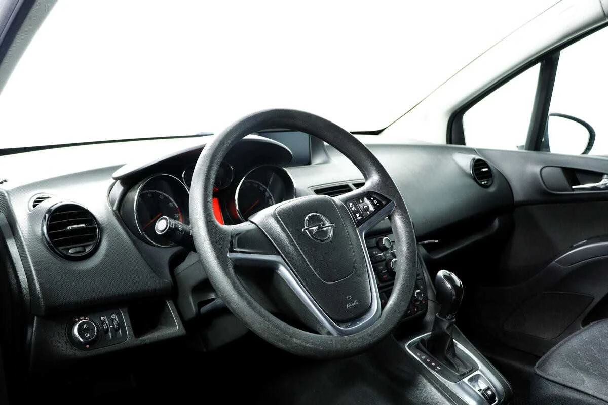OPEL MERIVA, Белый, 2014, Автоматическая, 120 л.с., цена от 520 000 руб.