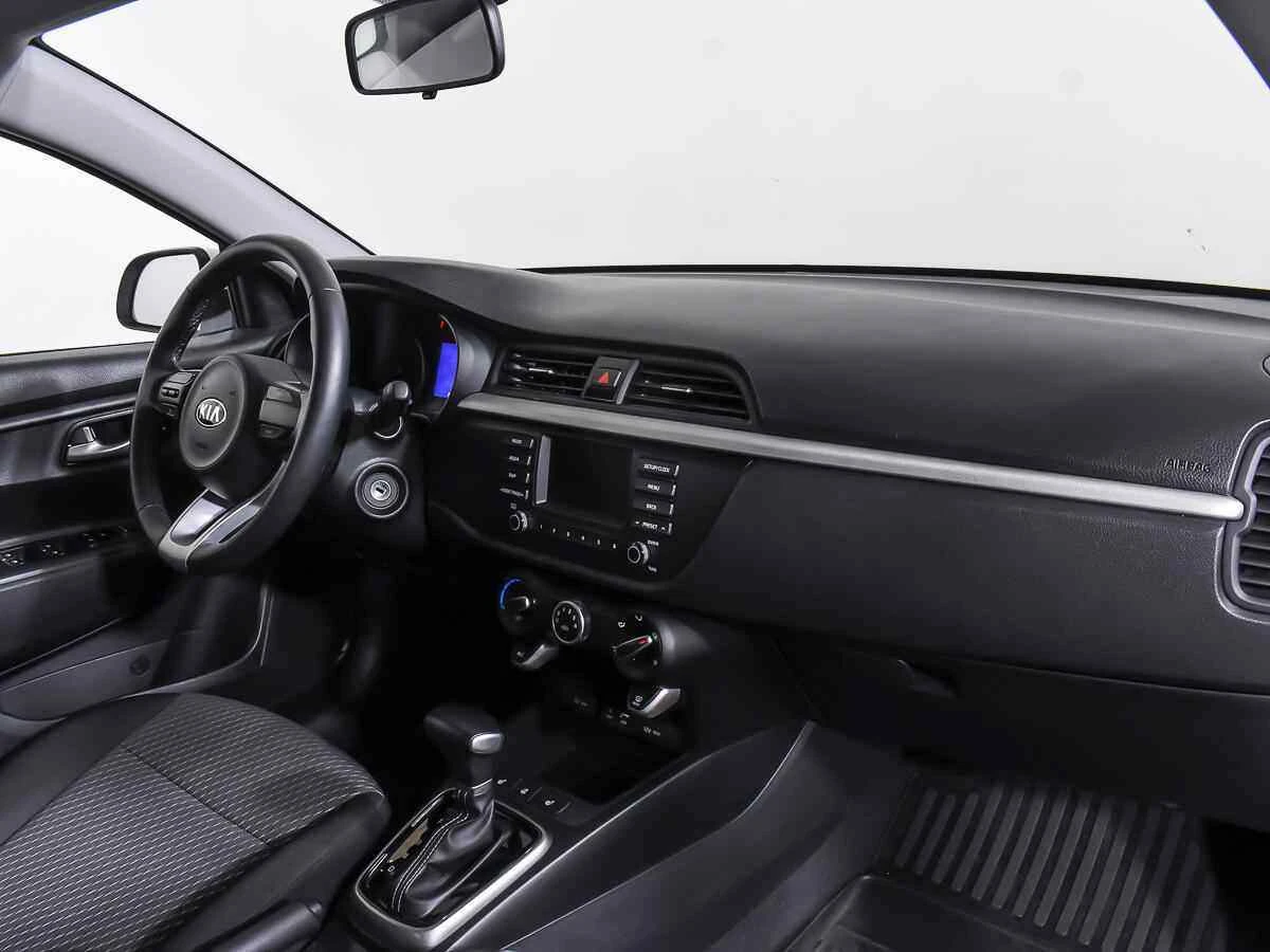 KIA Rio, Белый, 2019, Автоматическая, 123 л.с., цена от 930 000 руб.