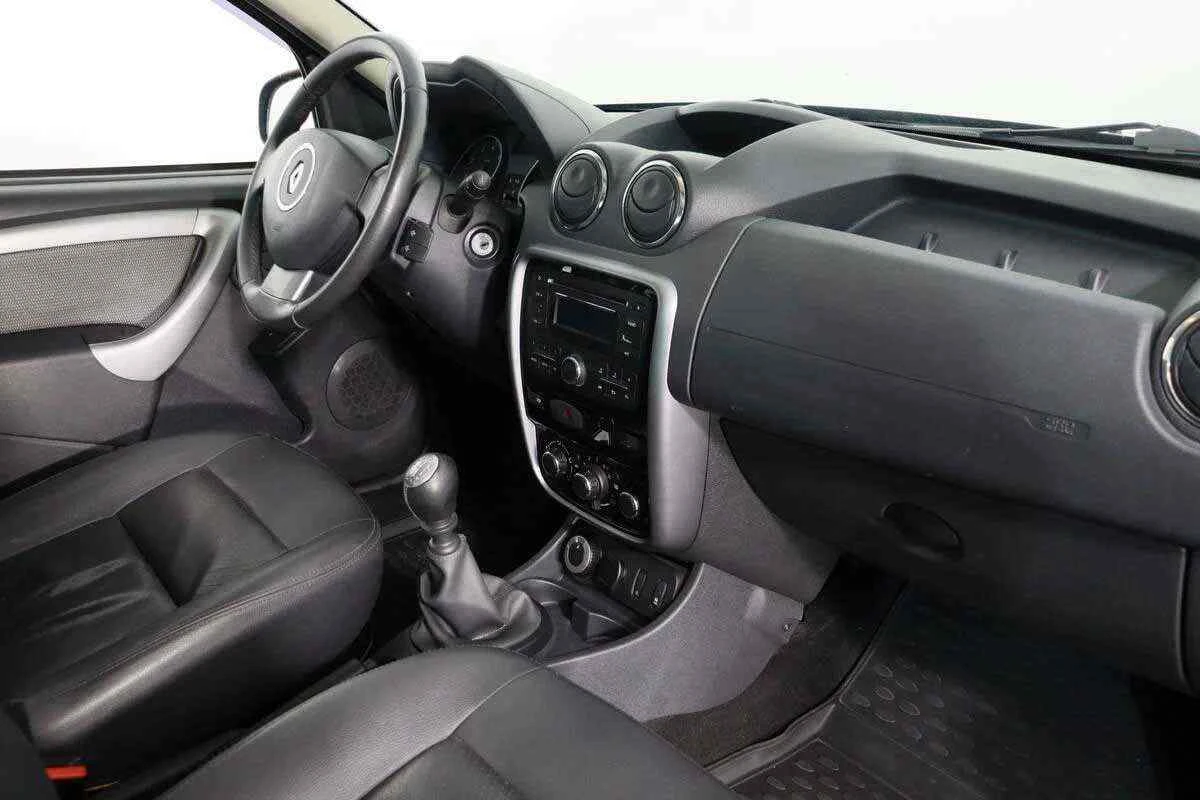 Renault Duster, Черный, 2013, Механическая, 135 л.с., цена от 556 000 руб.