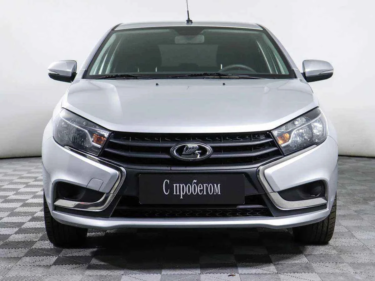 LADA Vesta, Серебряный, 2019, Механическая, 106 л.с., цена от 458 000 руб.