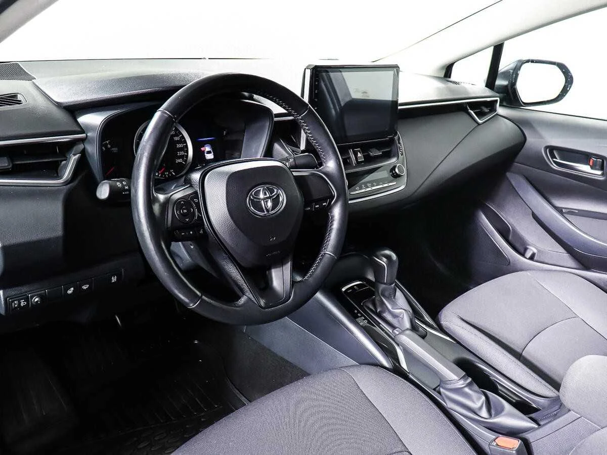 TOYOTA COROLLA, Белый, 2022, Вариатор, 121 л.с., цена от 1 376 000 руб.