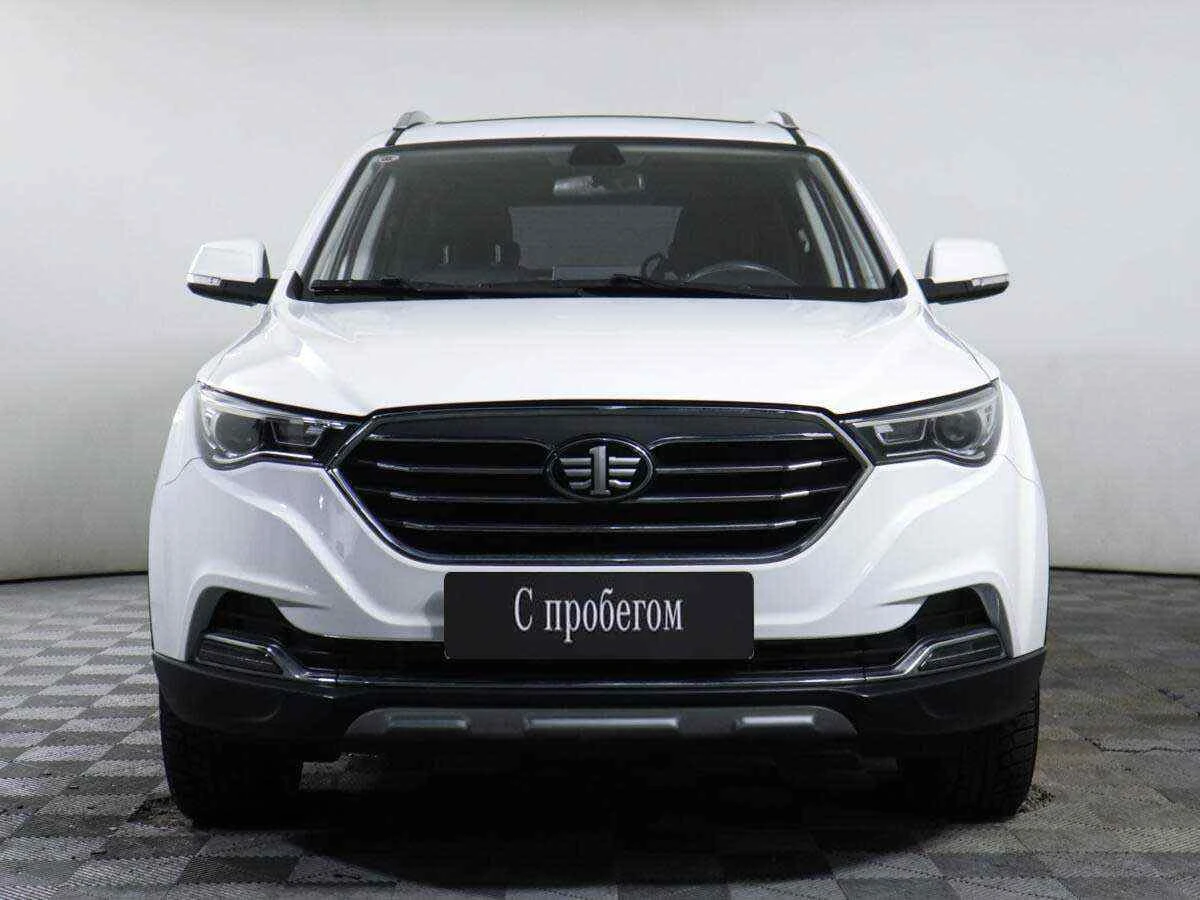 FAW Besturn X40, Белый, 2020, Механическая, 108 л.с., цена от 1 310 000 руб.