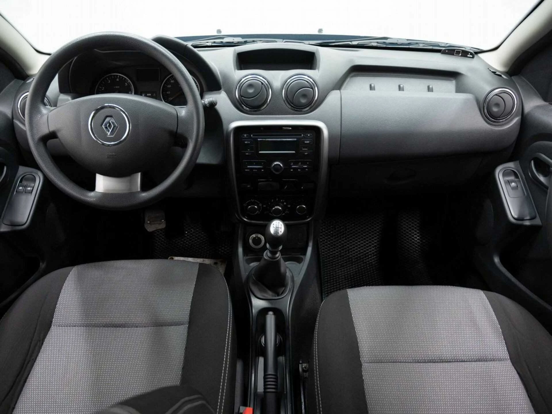 RENAULT DUSTER, Голубой, 2014, Механическая, 90 л.с., цена от 832 000 руб.