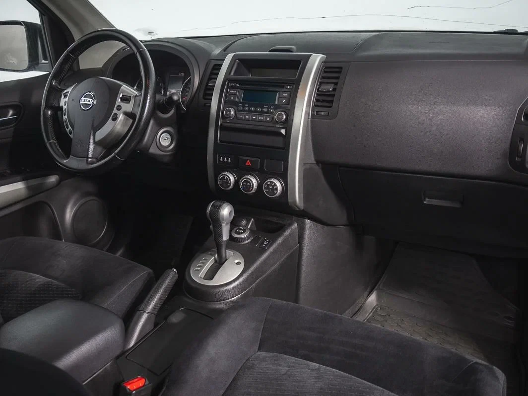 Nissan X-Trail, Серый, 2013, Вариатор, 141 л.с., цена от 910 000 руб.