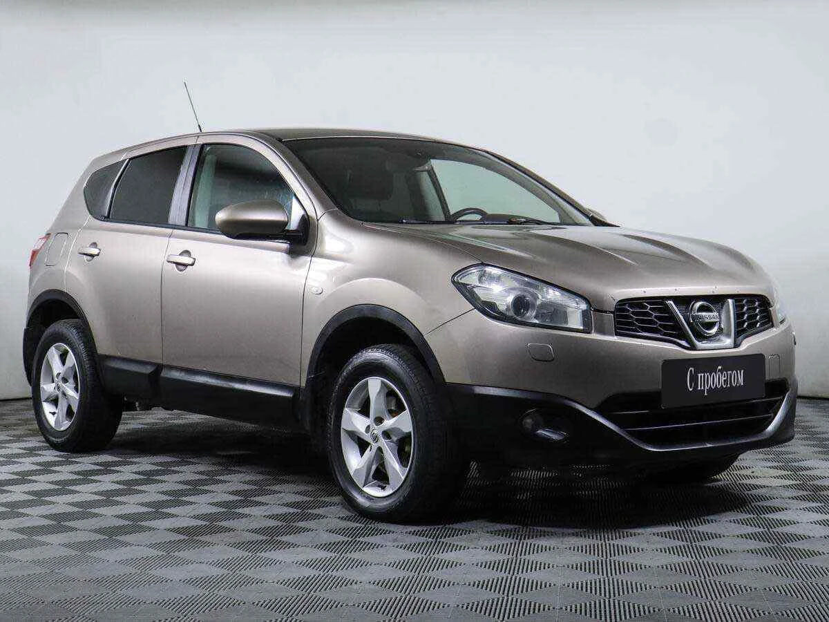 Nissan Qashqai, Коричневый, 2013, Вариатор, 141 л.с., цена от 489 000 руб.