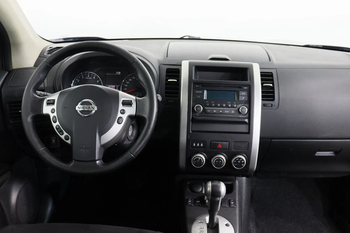 Nissan X-Trail, Фиолетовый, 2013, Вариатор, 141 л.с., цена от 872 000 руб.