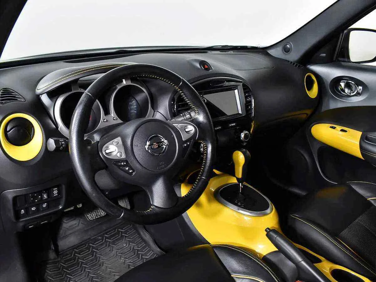 Nissan Juke, Серый, 2014, Вариатор, 190 л.с., цена от 880 000 руб.