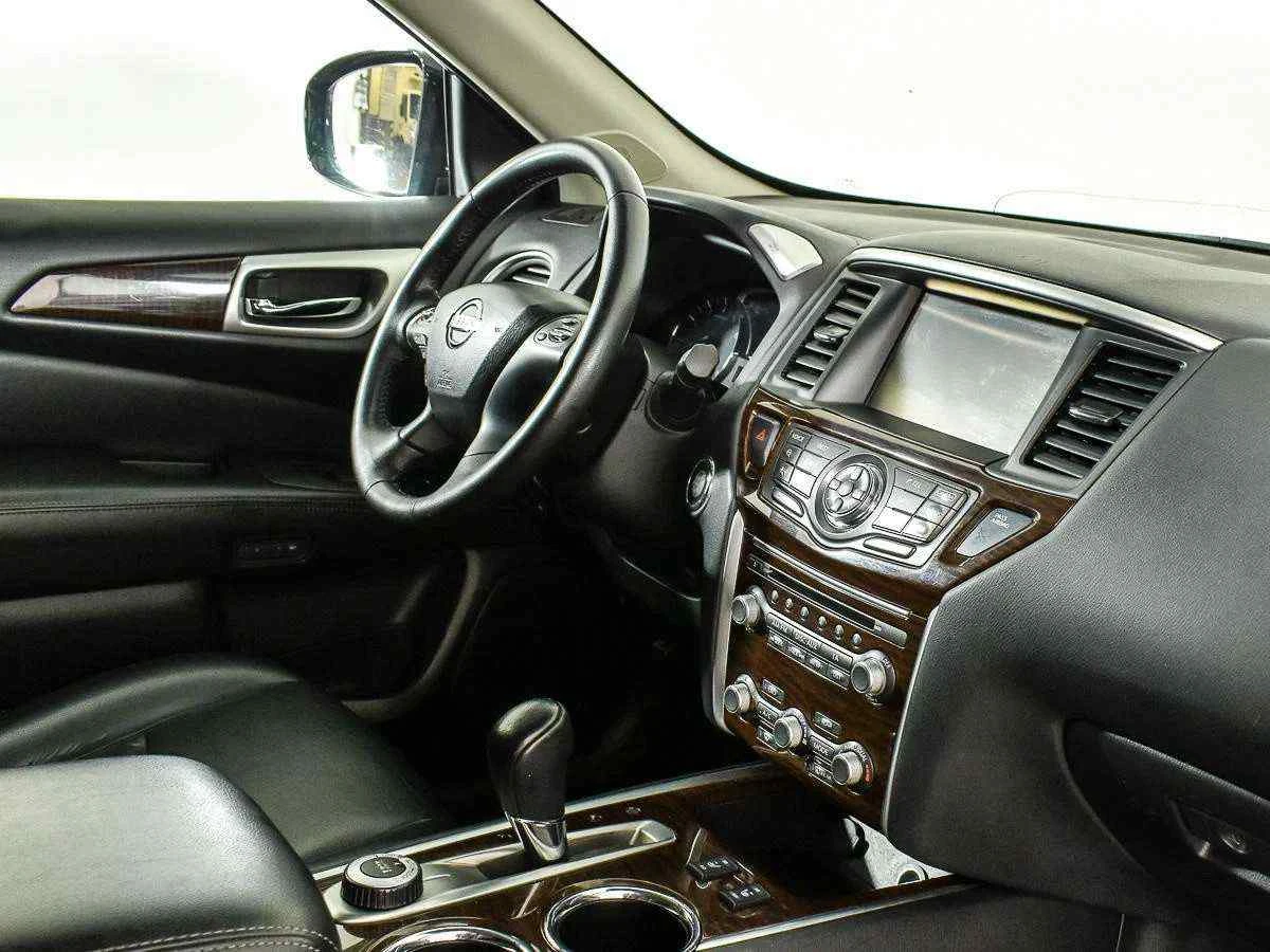 Nissan Pathfinder, Серый, 2014, Вариатор, 249 л.с., цена от 1 359 000 руб.