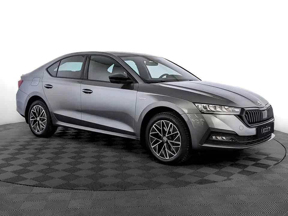 SKODA OCTAVIA, Серый, 2022, Робот, 190 л.с., цена от 2 412 800 руб.