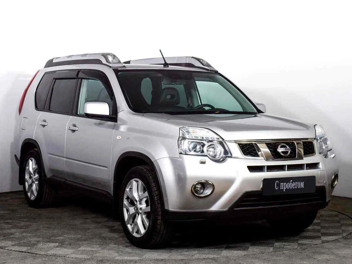 Nissan X-Trail, Серебряный, 2014, Вариатор, 141 л.с., цена от 900 000 руб.