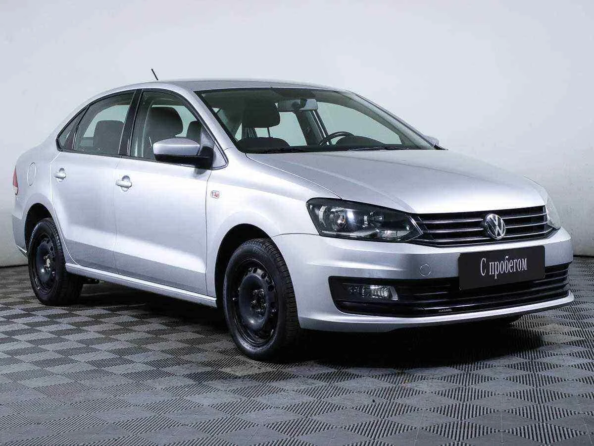 Volkswagen Polo, Серебряный, 2018, Робот, 125 л.с., цена от 628 000 руб.