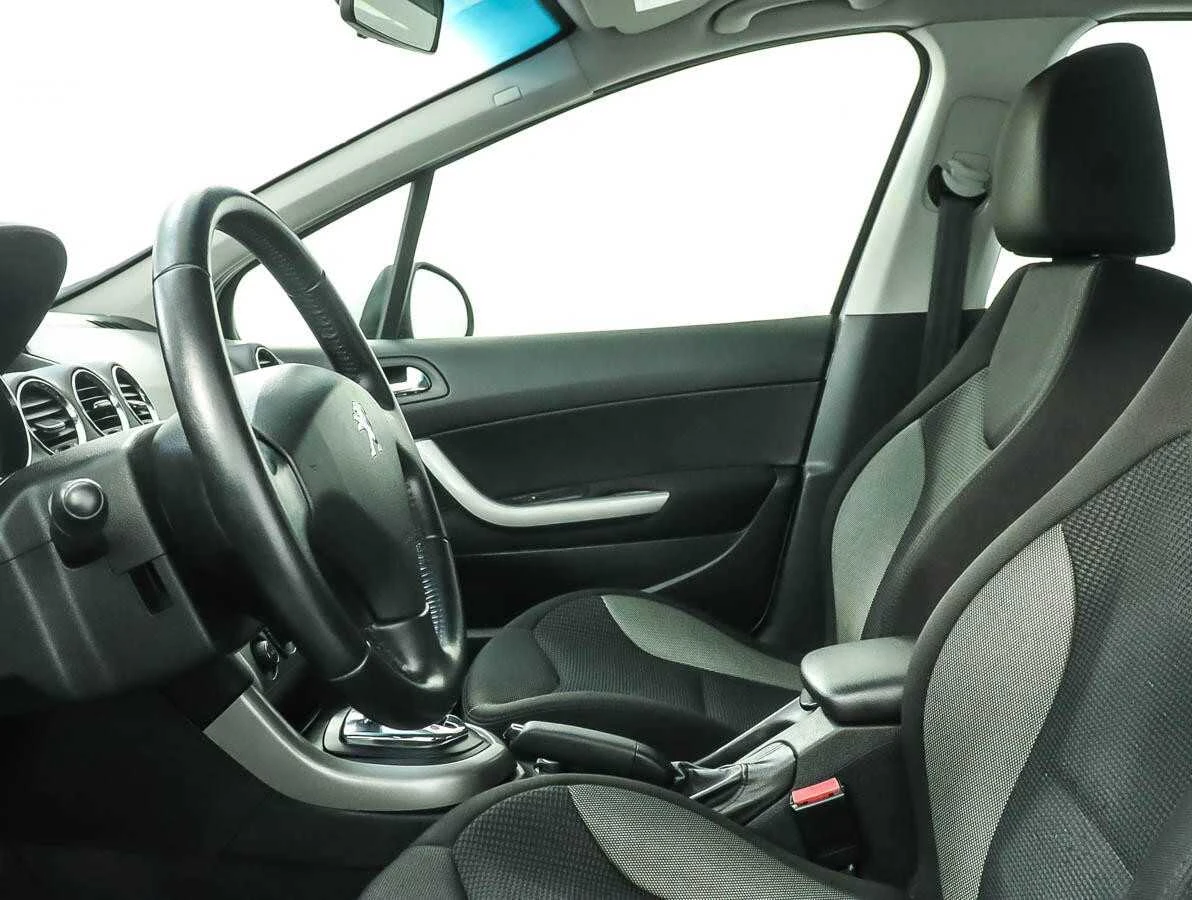 PEUGEOT 308, Белый, 2012, Автоматическая, 120 л.с., цена от 408 800 руб.