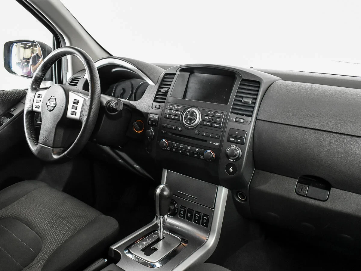 Nissan Pathfinder, Коричневый, 2012, Автоматическая, 190 л.с., цена от 1 151 000 руб.