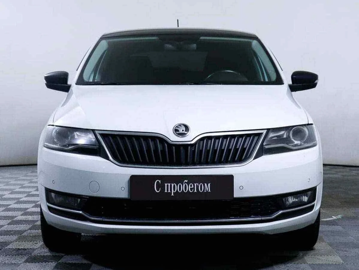 Skoda Rapid, Белый, 2019, Робот, 125 л.с., цена от 745 000 руб.