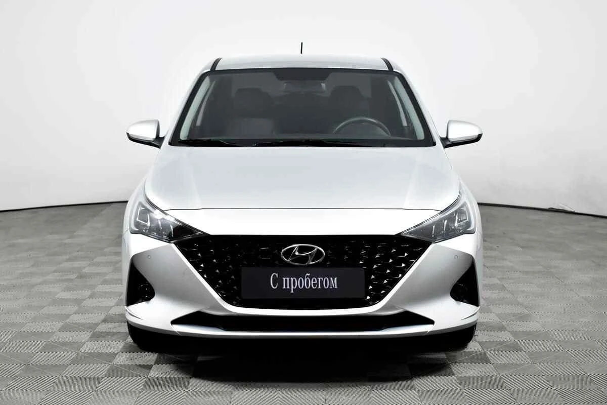Hyundai Solaris, Серебряный, 2020, Автоматическая, 123 л.с., цена от 958 000 руб.