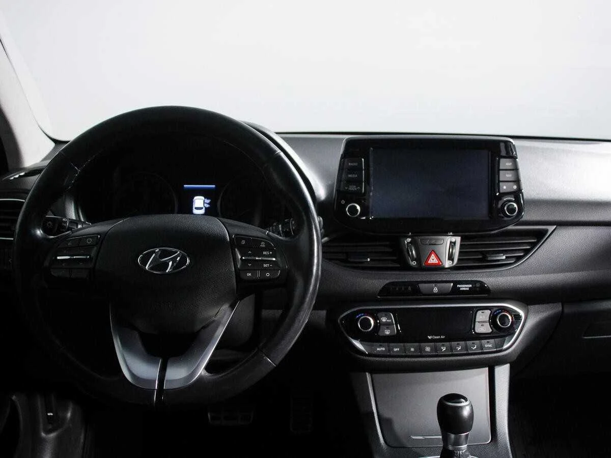 HYUNDAI I30, Синий, 2017, Робот, 140 л.с., цена от 992 000 руб.