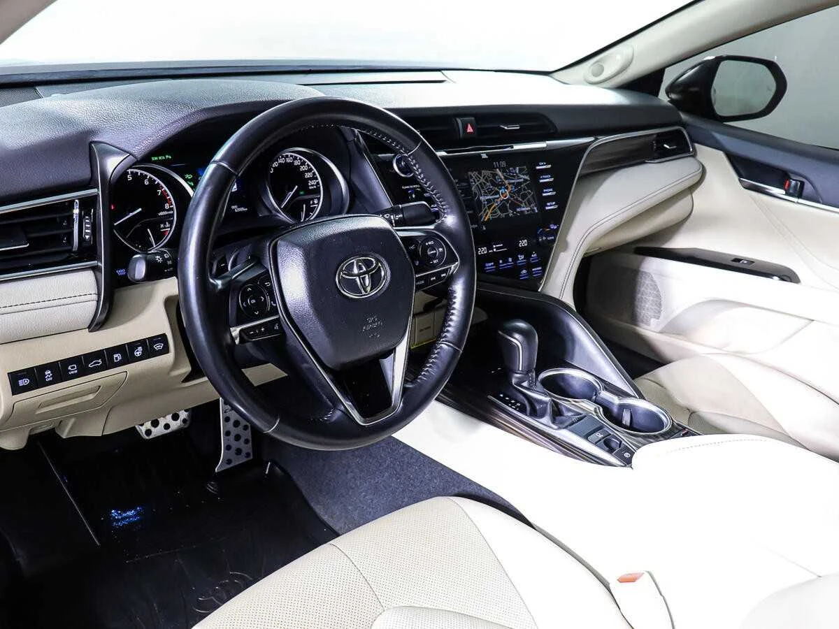 TOYOTA CAMRY, Черный, 2018, Автоматическая, 249 л.с., цена от 2 368 000 руб.