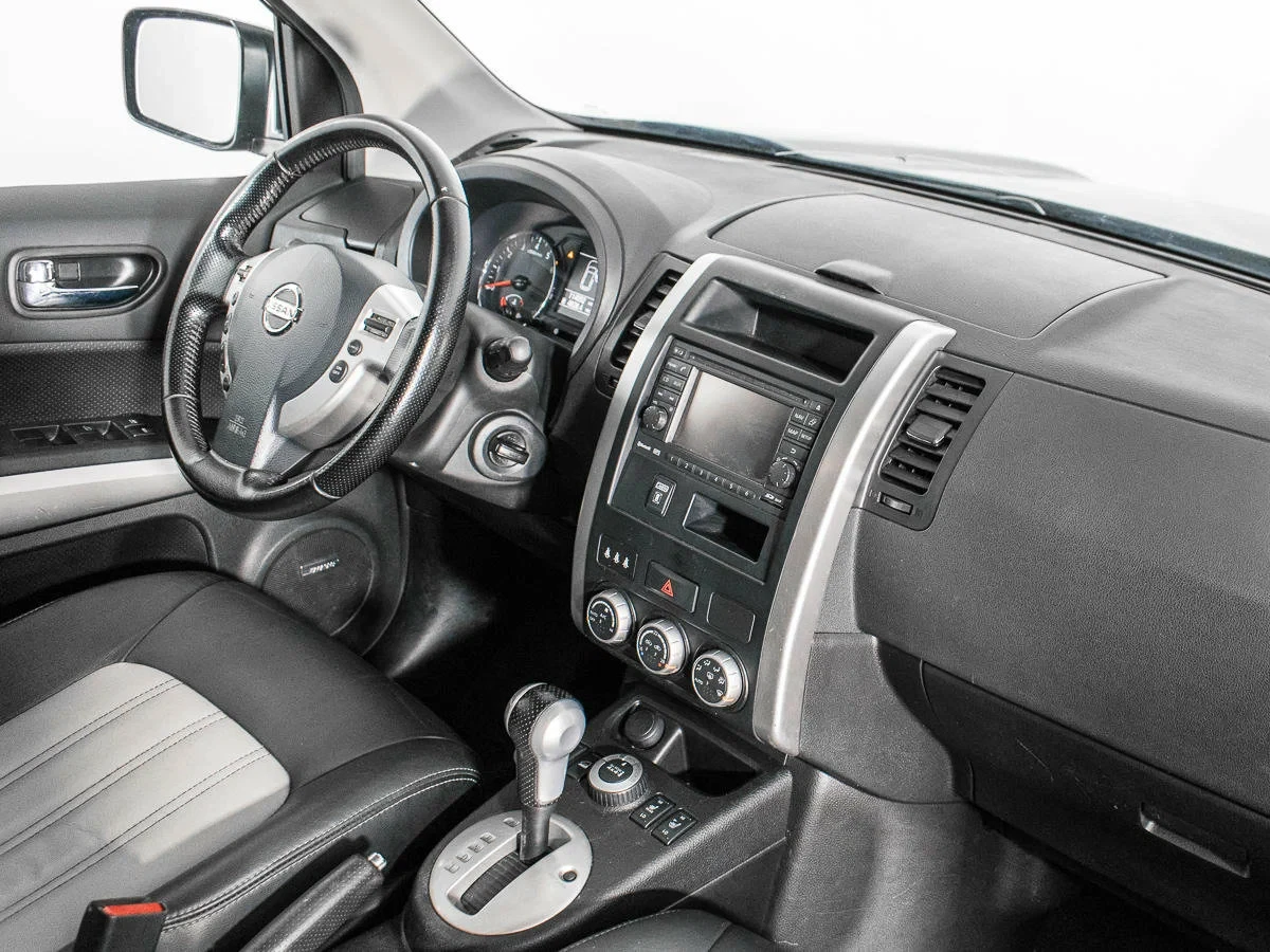 Nissan X-Trail, Коричневый, 2013, Вариатор, 141 л.с., цена от 865 200 руб.