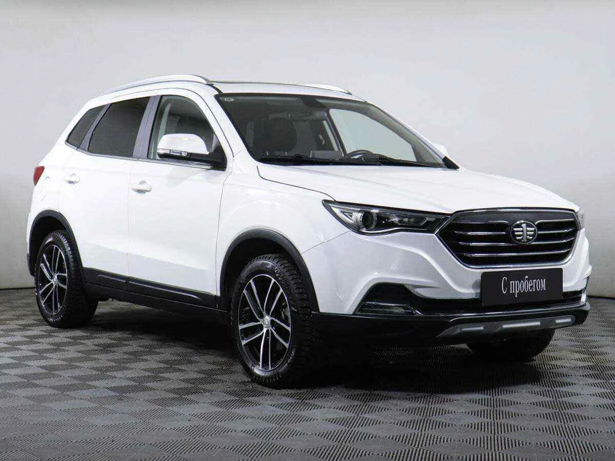 FAW Besturn X40, Белый, 2020, Механическая, 108 л.с., цена от 1 310 000 руб.