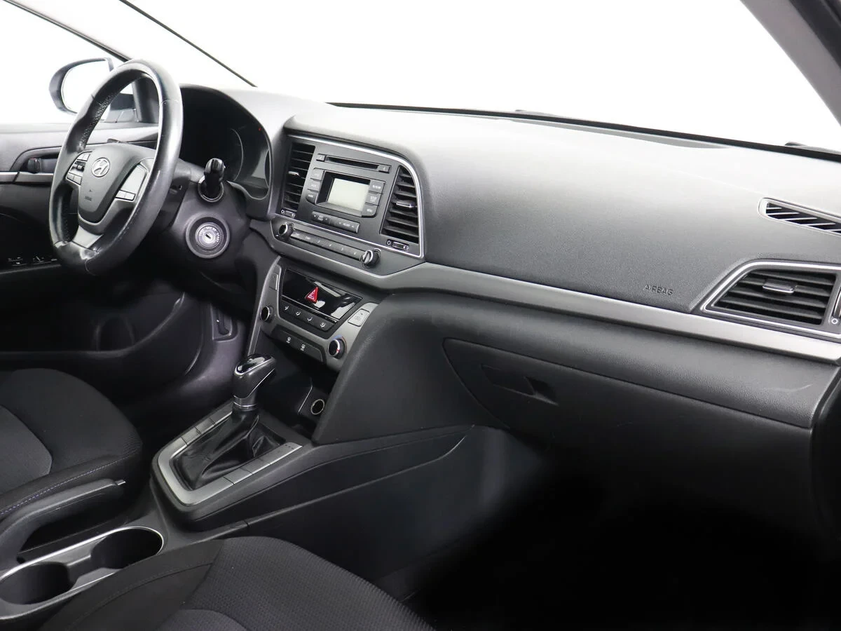 Hyundai Elantra, Белый, 2018, Автоматическая, 128 л.с., цена от 931 000 руб.